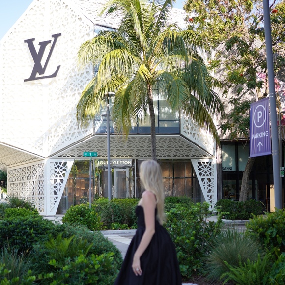 Meet your Posher, Maja - Picture 1 of 1